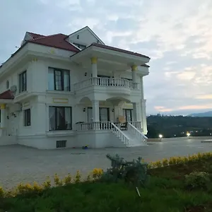 فيلة White Pavilion