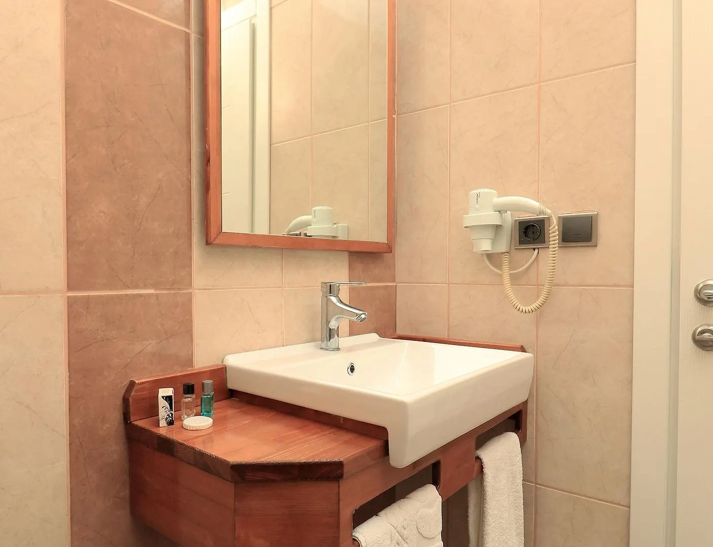 Marvell City Otel ترابزون